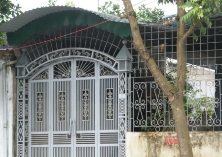Ngôi nhà ông Nguyễn Thanh Bình, Chánh án Tòa án nhân dân huyện Hoằng Hóa, nơi xảy ra vụ nổ mìn trong đêm 10/2.